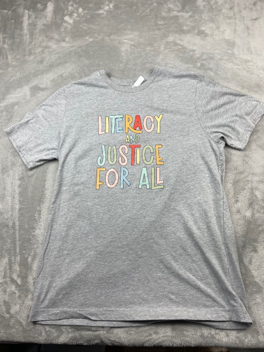 Literacy and Justice For All Grey Short Sleeve Tee Shirt Women's XL